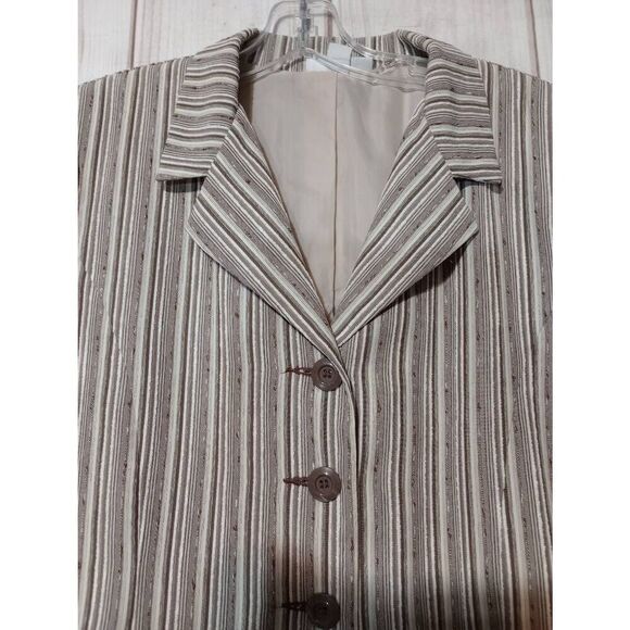 ladies Medium Striped Career Blazer Jacket, Lightweight Three Quarter Sleeve - Picture 3 of 8